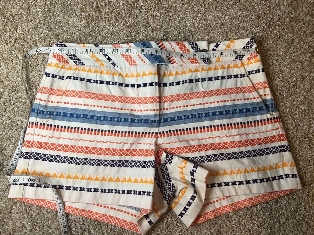 Trina Turk Striped Pattern Shorts Size 4 - Picture 6 of 6